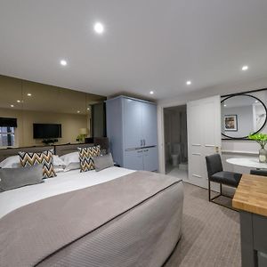 Studio met een King Size Bed